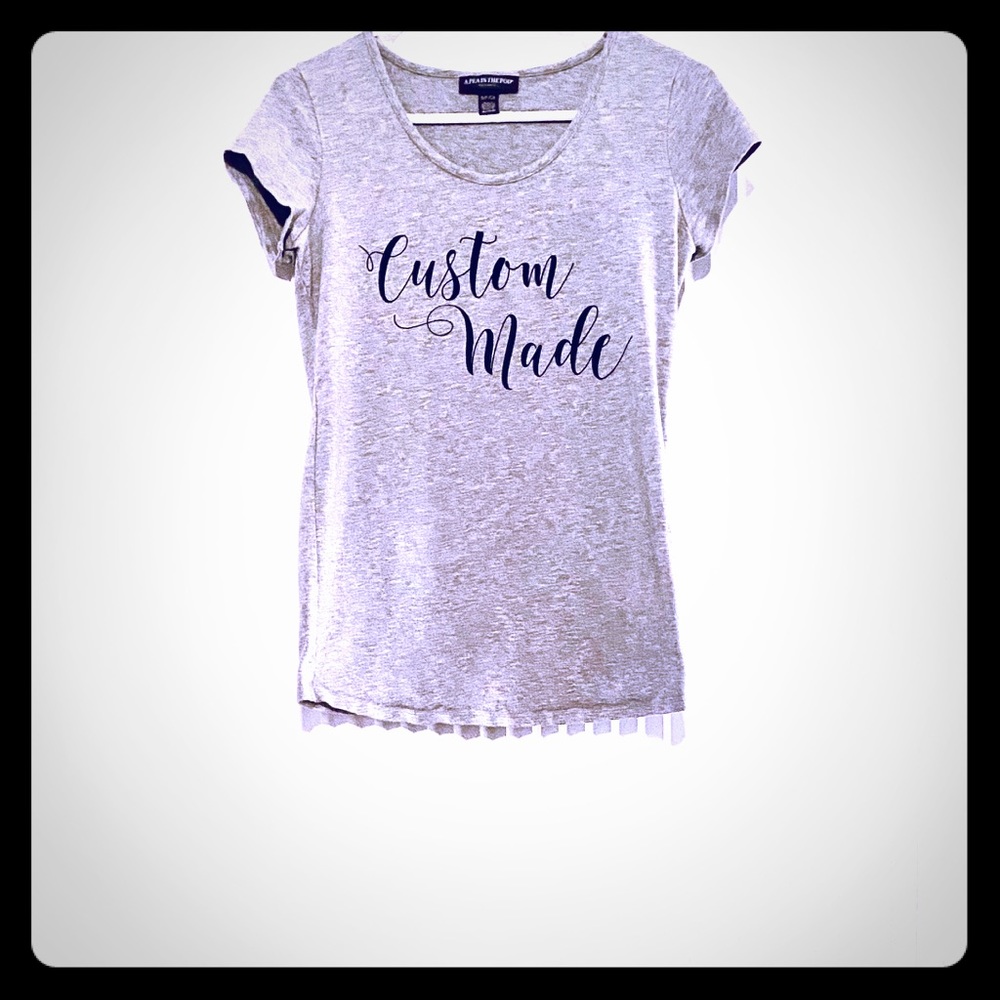 A Pea in the Pod Small Grey Maternity Shirt